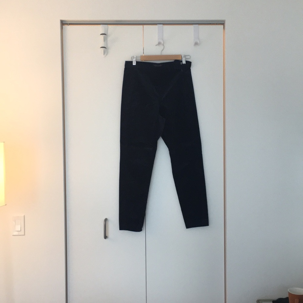 Navy high-waisted skinny pants